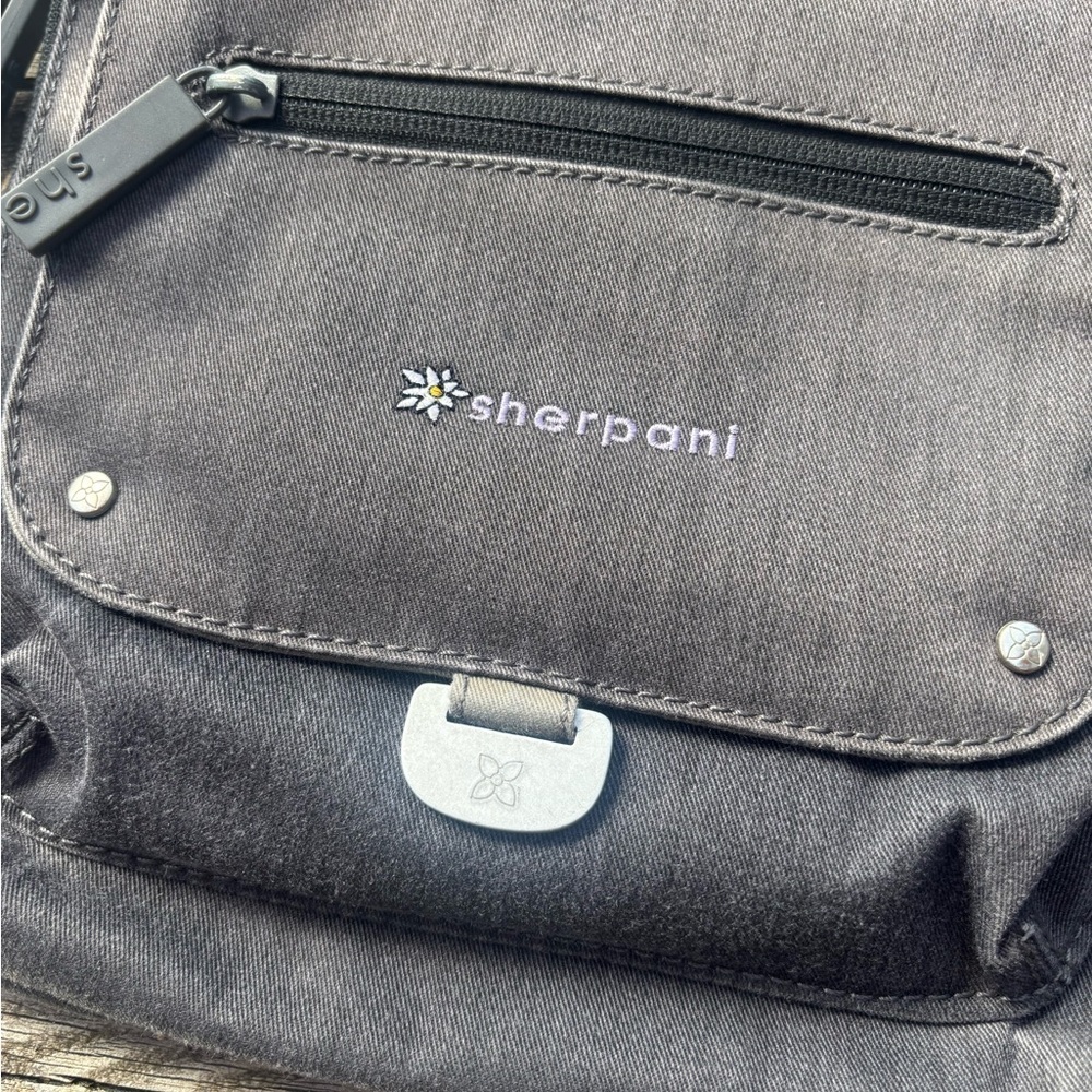 Sherpani Charcoal Crossbody Bag Purse - Picture 2 of 8